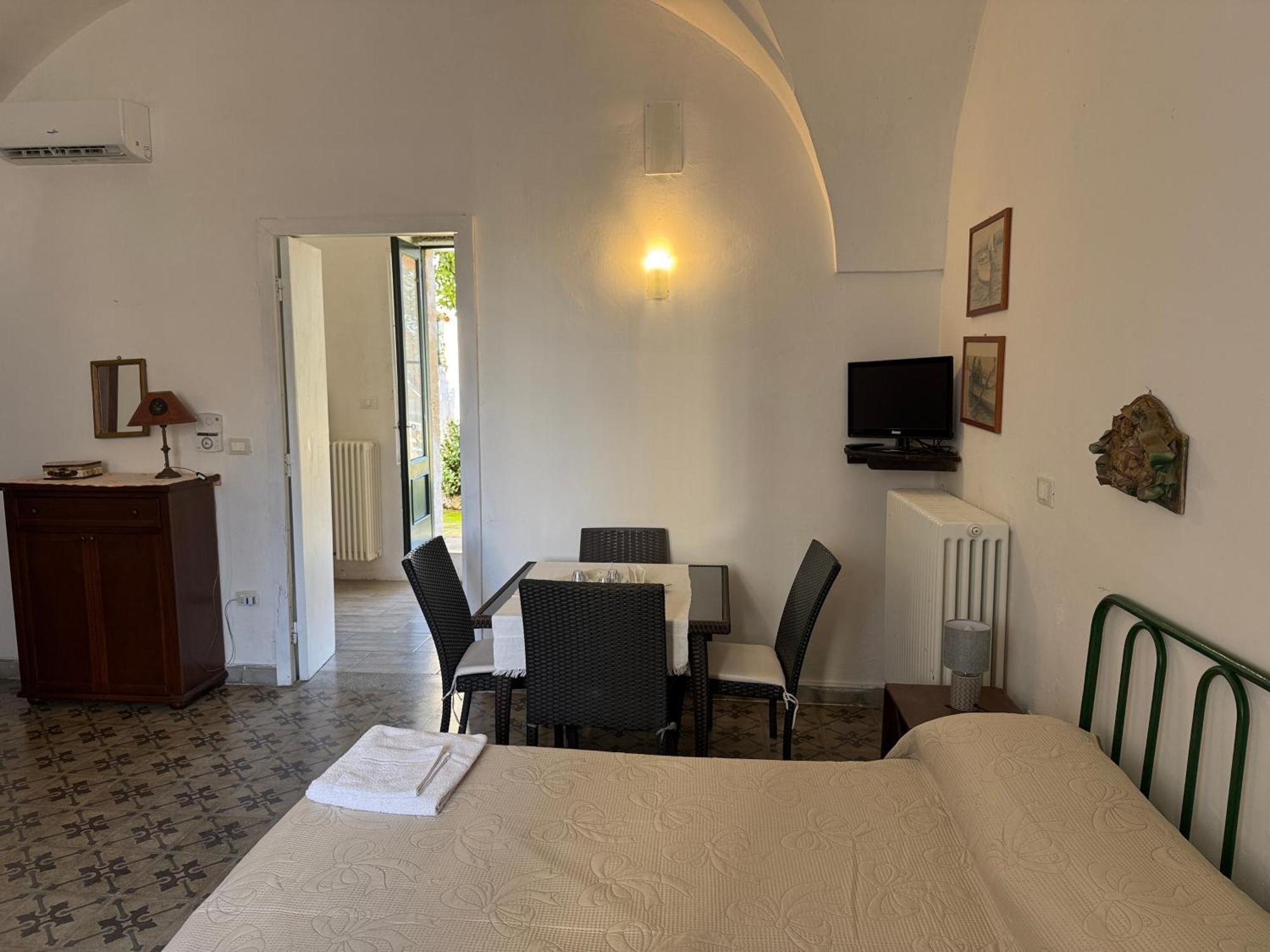 Residenza Storica Parco Lanoce Apartment Poggiardo Exterior photo